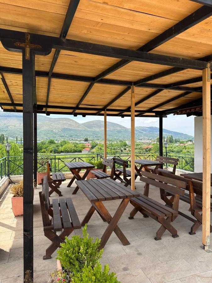 Bed & Breakfast Local Living Edi Berat Luaran gambar