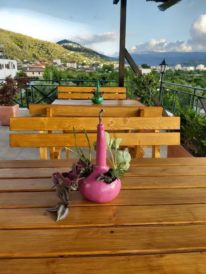 Bed & Breakfast Local Living Edi Berat Luaran gambar